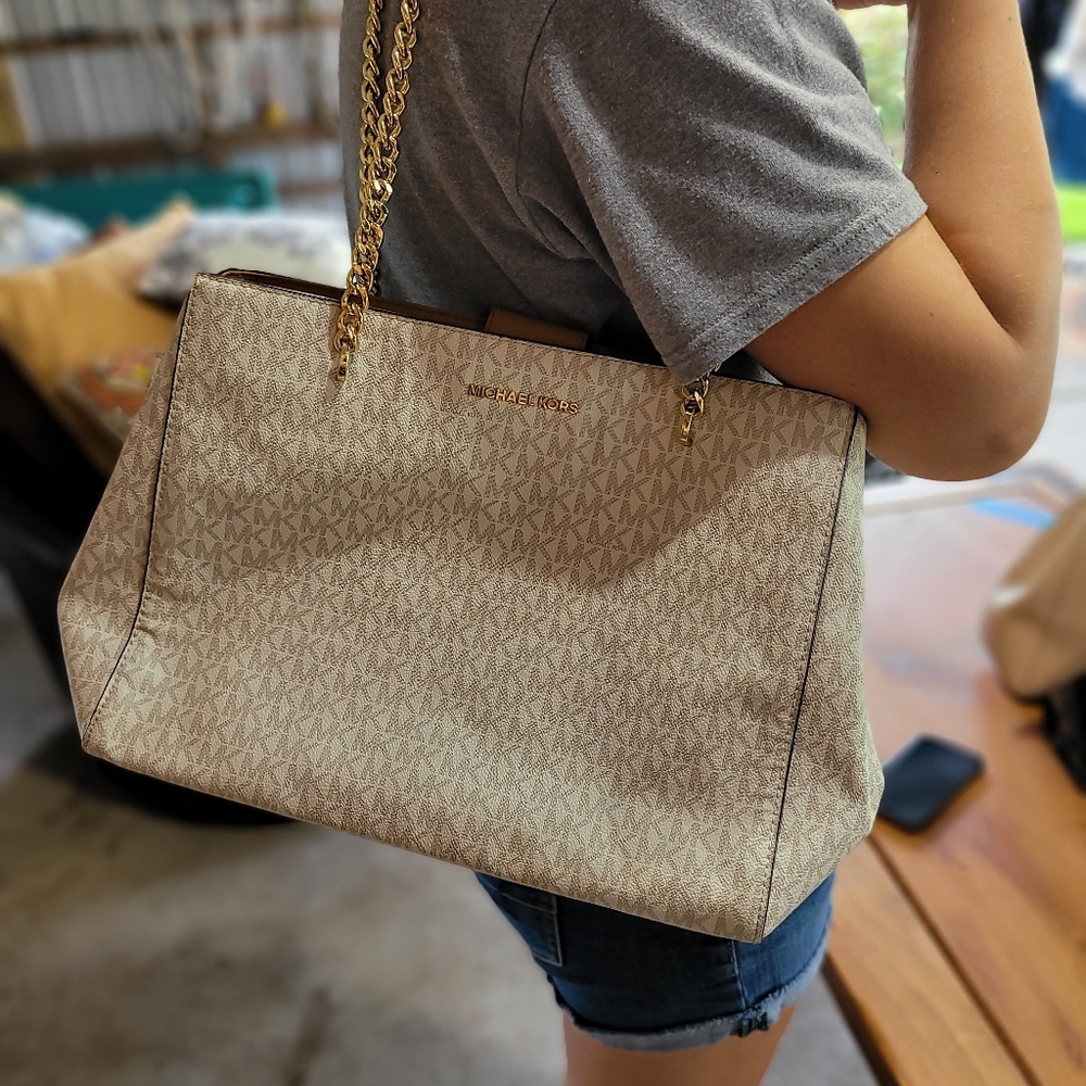 Purse